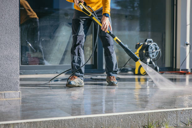 Best Pool Deck Cleaning  in North Browning, MT